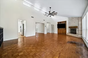 1903 Mustang Springs Dr, Missouri City, TX 77459 - Photo 8