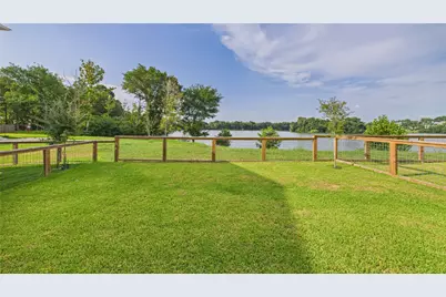 9605 Valeca Drive, Houston, TX 77075 - Photo 16