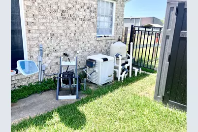 620 34th Street N, Texas City, TX 77590 - Photo 34