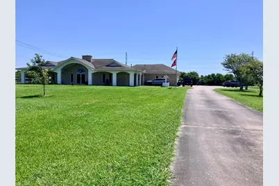 620 34th Street N, Texas City, TX 77590 - Photo 2