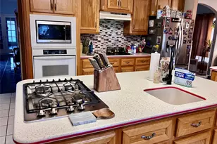 620 34th St N, Texas City, TX 77590 - Photo 12