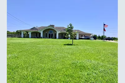 620 34th Street N, Texas City, TX 77590 - Photo 1