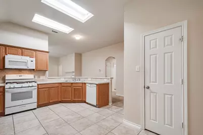 8402 Coleus Lane, Baytown, TX 77521 - Photo 12