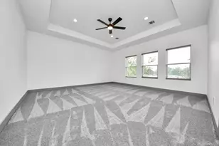 926 N Victory Dr, Houston, TX 77088 - Photo 30