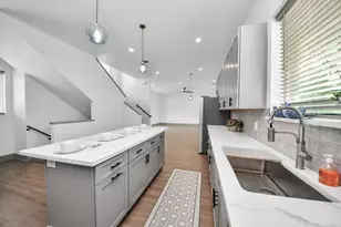 926 N Victory Dr, Houston, TX 77088 - Photo 14