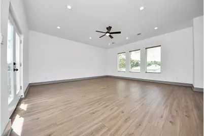 926 N Victory Drive, Houston, TX 77088 - Photo 20