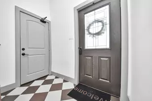 926 N Victory Dr, Houston, TX 77088 - Photo 8