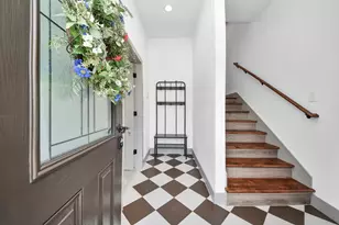 926 N Victory Dr, Houston, TX 77088 - Photo 1