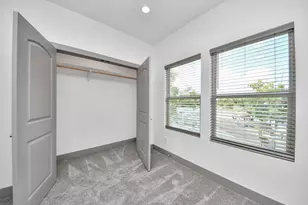 926 N Victory Dr, Houston, TX 77088 - Photo 24