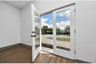 926 N Victory Drive, Houston, TX 77088 - Photo 34