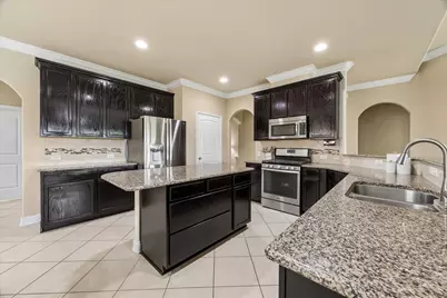 1521 Bluestone Edge Lane, Pearland, TX 77089 - Photo 12
