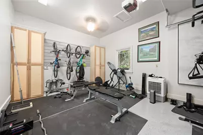 330 E Gaywood Drive, Houston, TX 77079 - Photo 40