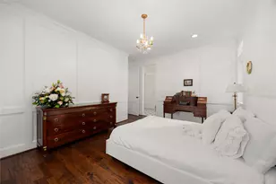 330 E Gaywood Dr, Houston, TX 77079 - Photo 18