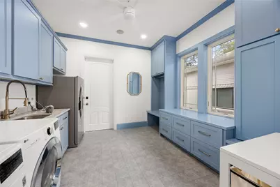 330 E Gaywood Drive, Houston, TX 77079 - Photo 36