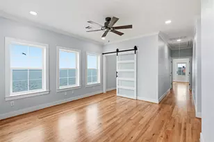 107 Gulf Dr, Tiki Island, TX 77554 - Photo 24