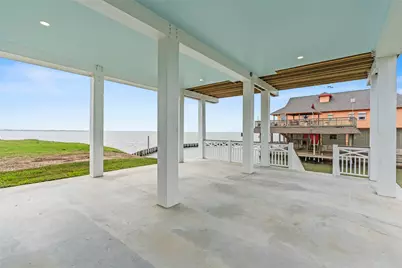 107 Gulf Drive, Tiki Island, TX 77554 - Photo 42