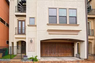 1141 W 23rd St, Houston, TX 77008 - Photo 1
