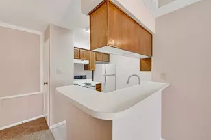 12550 Whittington Dr, Houston, TX 77077 - Photo 2