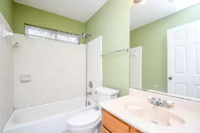 9111 Belle Glen Drive, Houston, TX 77099 - Photo 18