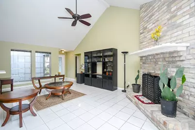 9111 Belle Glen Drive, Houston, TX 77099 - Photo 6