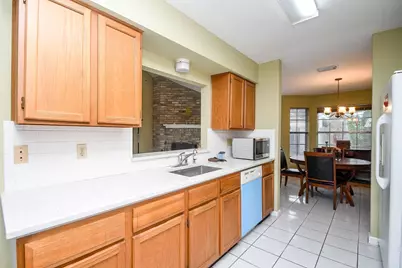 9111 Belle Glen Drive, Houston, TX 77099 - Photo 8
