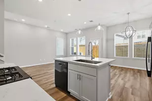 9912 Clark Cyn Ln, Houston, TX 77076 - Photo 4