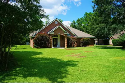 2427 Chantilly Lane, Conroe, TX 77384 - Photo 2