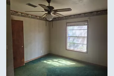 404 Svoboda Street, Yoakum, TX 77995 - Photo 12