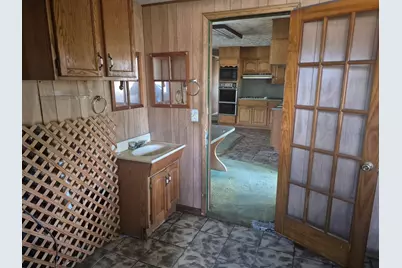 404 Svoboda Street, Yoakum, TX 77995 - Photo 10