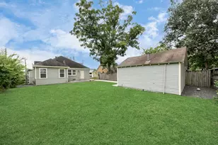 609 Reid St, Houston, TX 77022 - Photo 48
