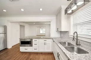 609 Reid St, Houston, TX 77022 - Photo 18