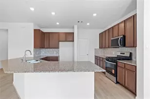 5514 Blackbird Ln, Hitchcock, TX 77563 - Photo 8