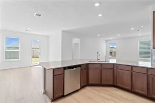 5514 Blackbird Ln, Hitchcock, TX 77563 - Photo 12