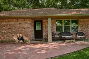 9326 Kostelnik St, Needville, TX 77461 - Photo 8