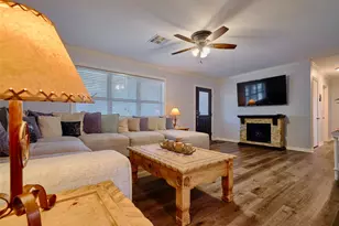 9326 Kostelnik St, Needville, TX 77461 - Photo 12