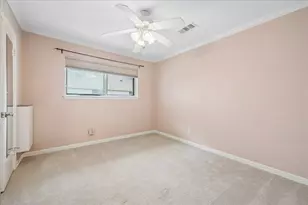 5418 Queensloch Dr, Houston, TX 77096 - Photo 14