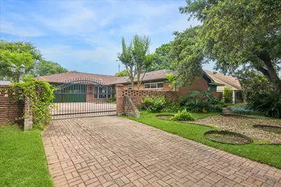 5418 Queensloch Drive, Houston, TX 77096 - Photo 1