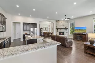 13403 Beall Woods Ln, Humble, TX 77346 - Photo 4