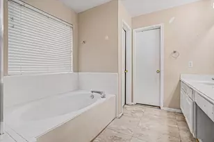 8510 Willancy Ln, Houston, TX 77095 - Photo 32