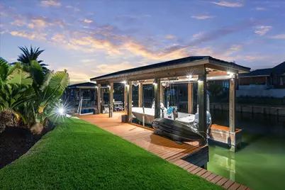 848 Signature Cove, League City, TX 77573 - Photo 2