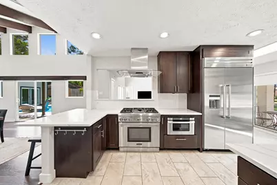 8849 Larston Street, Houston, TX 77055 - Photo 10