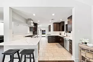 8849 Larston St, Spring Valley Village, TX 77055 - Photo 8
