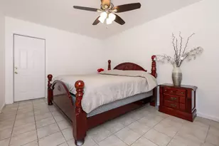 13034 Greenway Chase Ct, Houston, TX 77072 - Photo 12