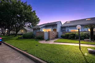 13034 Greenway Chase Ct, Houston, TX 77072 - Photo 1