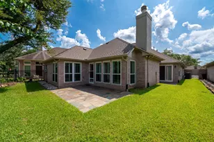 1915 Supplejack Ct, Sugar Land, TX 77479 - Photo 38