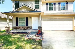 8911 Danbury Hollow Ln, Houston, TX 77075 - Photo 1