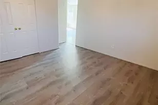 8911 Danbury Hollow Ln, Houston, TX 77075 - Photo 2