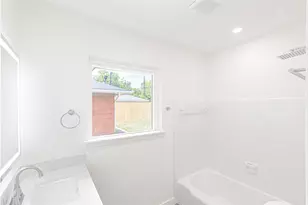 2730 Knotty Oaks Trail, Houston, TX 77045 - Photo 14