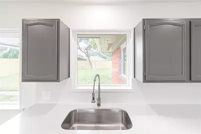 2730 Knotty Oaks Trail, Houston, TX 77045 - Photo 12