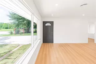 2730 Knotty Oaks Trail, Houston, TX 77045 - Photo 6
